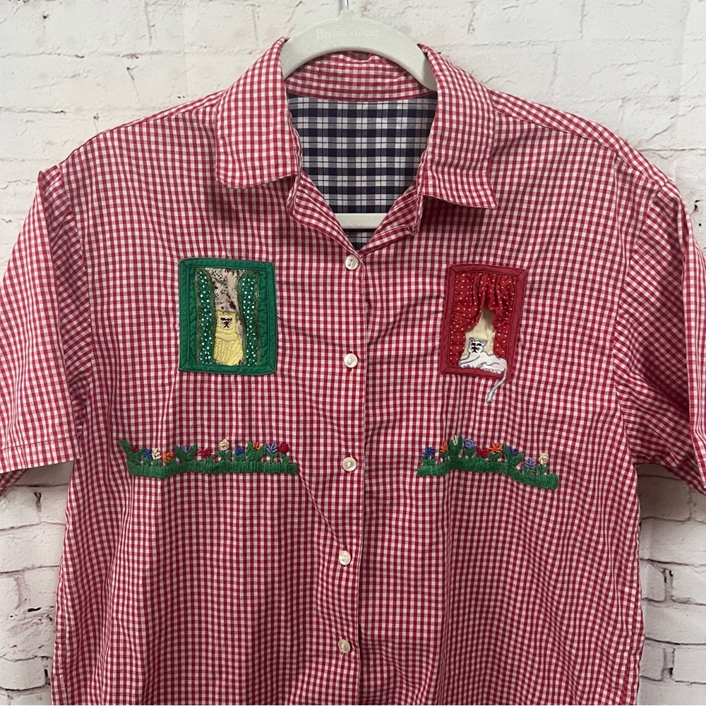 VTG 90s Casey Max Gingham Plaid Embroidered Cat Garden Shirt Red Windows Medium - Picture 1 of 9